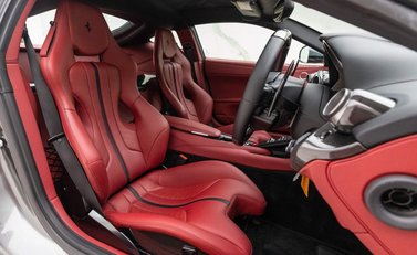 Ferrari F12 Berlinetta 6