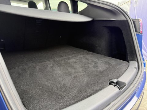 Tesla Model Y Long Range SUV 5dr Electric Auto RWD (346 ps) 21
