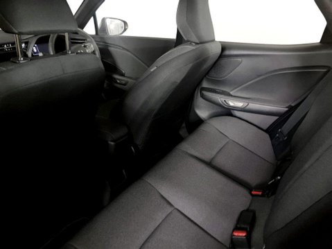 Lexus LBX 1.5 VVT-iE Premium SUV 5dr Petrol Hybrid E-CVT Euro 6 (s/s) (136 ps) Blueto 19