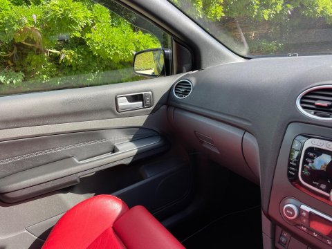 Ford Focus 2.5 SIV ST-500 3dr 34