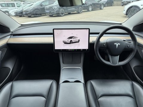 Tesla Model 3 Saloon 4dr Electric Auto RWD (241 bhp) 29