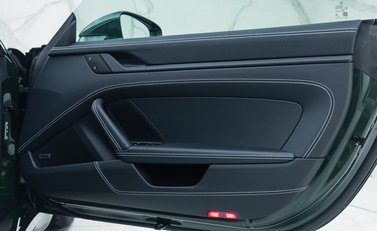 Porsche 911 GT3 TOURING (992.2) 25