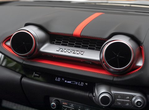 Ferrari 812 Superfast 17