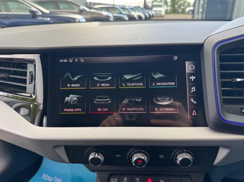 Audi A1 SPORTBACK TFSI S LINE 35