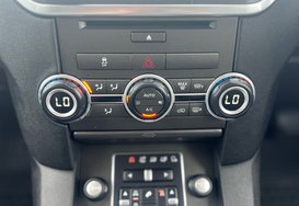 Land Rover Discovery SDV6 SE AUTO 7 SEATER 47