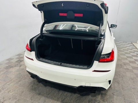 BMW 3 Series 2.0 320i M Sport Auto Euro 6 (s/s) 4dr 26