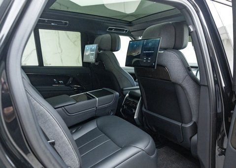Land Rover Range Rover P615 SV