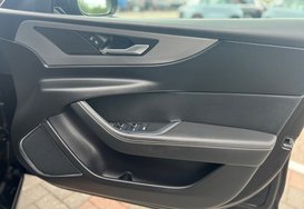 Jaguar XE R-DYNAMIC SE AUTO 21