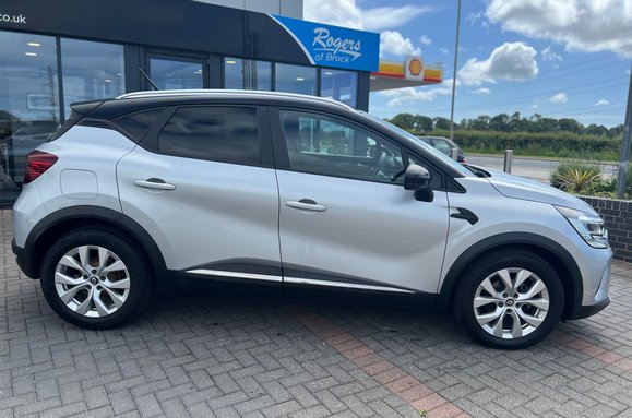 Renault Captur ICONIC 1.0 TCE 6