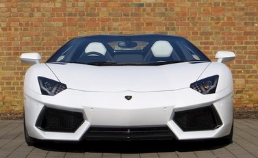 Lamborghini Aventador LP 700-4 Roadster 7
