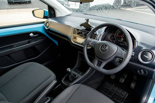 Volkswagen Up BASE