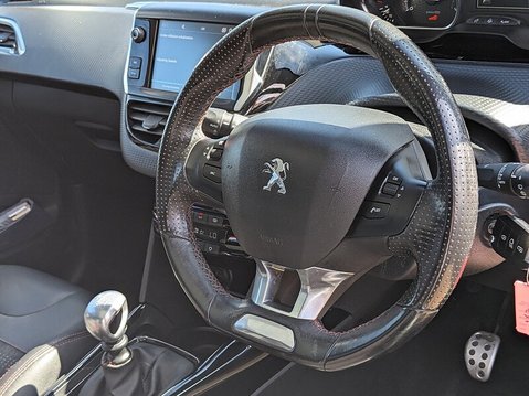 Peugeot 2008 PURETECH S/S GT LINE 20