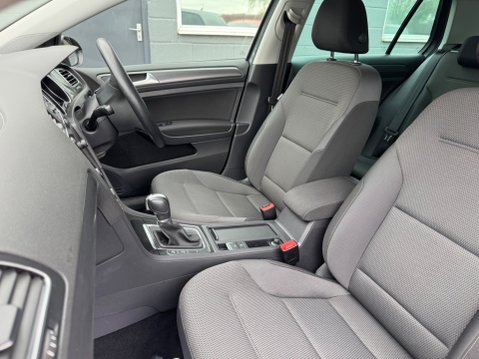 Volkswagen Golf MATCH TDI DSG 45