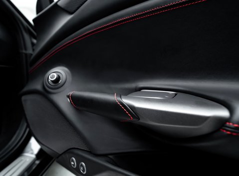 Ferrari 488 SPIDER 31