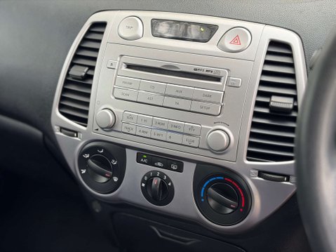 Hyundai i20 1.4 i20 Comfort Auto 5dr 15