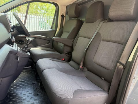 Nissan Primastar DCI ACENTA L1H1 14