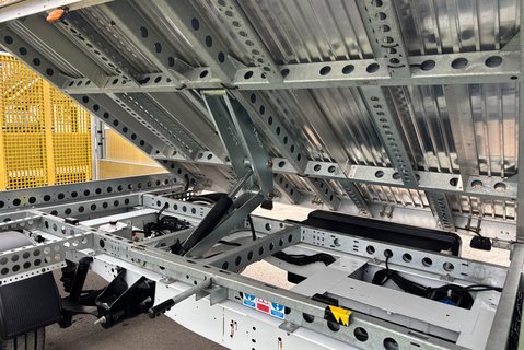 Ford Transit 350 Srw 130 ps Lawnmower Beavertail / Tipper Truck - Air Con 10