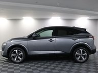 Nissan Qashqai DIG-T N-CONNECTA MHEV 4