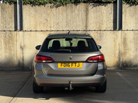 Vauxhall Astra 1.6 CDTi Elite Nav Sports Tourer Auto Euro 6 5dr 10