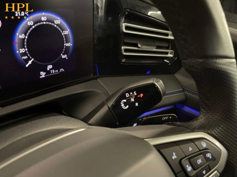 Volkswagen Tiguan 1.5 TSI eHybrid 19.7kWh R-Line SUV 5dr Petrol Plug-in Hybrid DSG Euro 6 (s/ 17