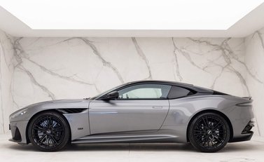 Aston Martin DBS Superleggera 3