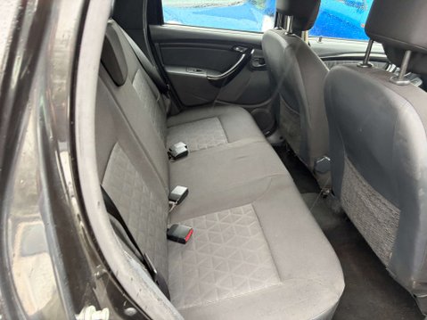 Dacia Duster 1.5 dCi Laureate SUV 5dr Diesel Manual Euro 5 (110 ps) 11