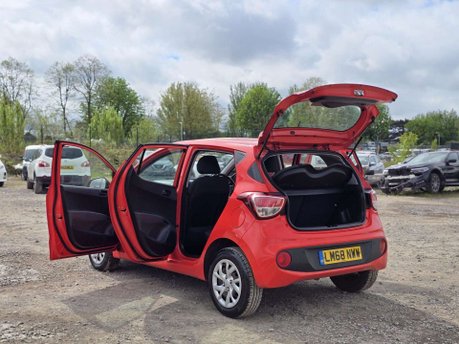 Hyundai i10 1.2 SE Hatchback 5dr Petrol Auto Euro 6 (87 ps) 9