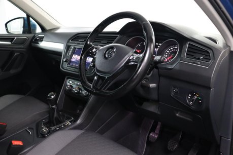 Volkswagen Tiguan SE NAV TDI BMT 4MOTION 4