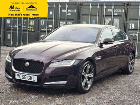 Jaguar XF 2.0d Portfolio Saloon 4dr Diesel Auto Euro 6 (s/s) (180 ps) 3