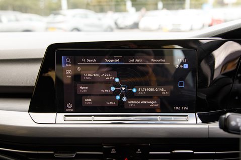 Volkswagen Golf STYLE TSI 23
