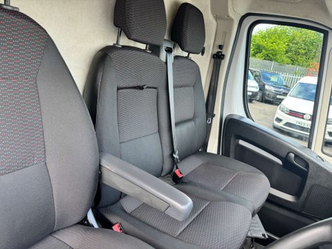 Peugeot Boxer 2.2 BlueHDi 335 Professional Panel Van 5dr Diesel Manual L3 H2 Euro 6 (s/s) 20
