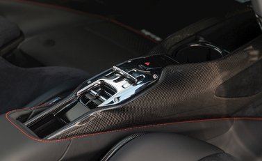 Ferrari SF90 Stradale 19