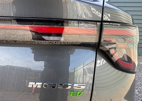 MG MGS5 EV 64kWh Trophy 12