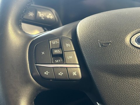 Ford Kuga 1.5T EcoBoost Titanium Edition Euro 6 (s/s) 5dr 33