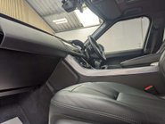 Land Rover Range Rover Sport 2.0 Range Rover Sport HSE Dynamic Black P400e Auto 4WD 5dr 31