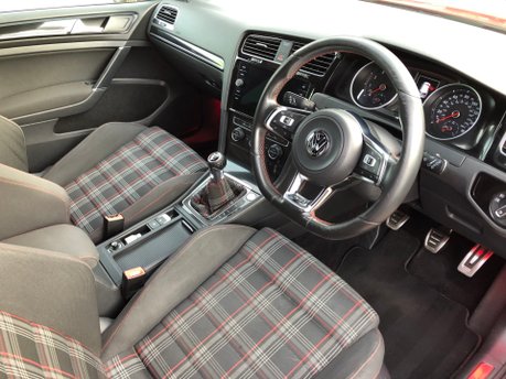 Volkswagen Golf 2.0 GTI LAUNCH Edition 5dr 78000m with 11 services rare 5dr 2