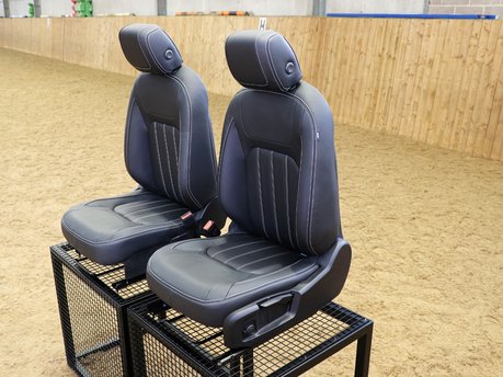 New Land Rover Defender 90 and 110 commercial seat upgrades 2021 model onwards 11