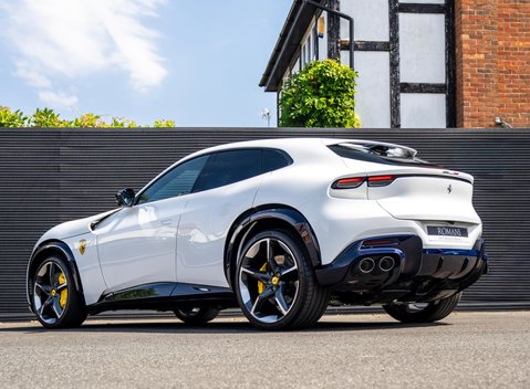 Ferrari Purosangue 3