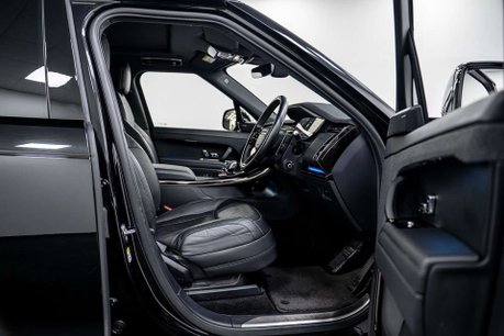 Land Rover Range Rover Sport 3.0 P400 MHEV Dynamic SE SUV 5dr Petrol Auto 4WD Euro 6 20