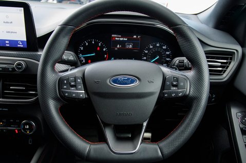 Ford Focus ST-LINE X 22