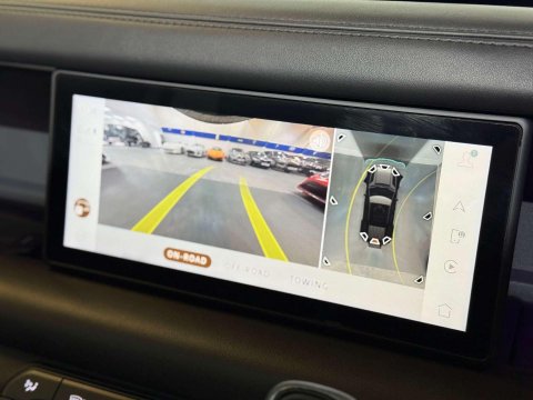 Land Rover Defender 3.0 P400 MHEV X SUV 5dr Petrol Auto 4WD Euro 6 (s/s) (400 ps) 37