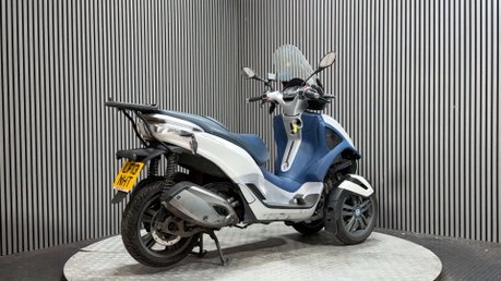 Piaggio MP3 YOURBAN LT 300 RIDE ON A CAR LICENCE TRIKE BIKE PROJECT 2