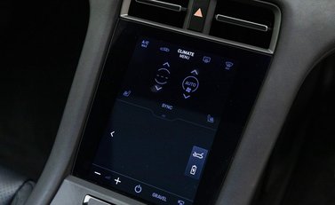 Porsche Taycan 4 CROSS TURISMO 18