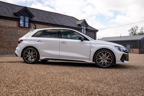 Audi RS3 2.5 TFSI Carbon Vorsprung Sportback S Tronic quattro Euro 6 (s/s) 5dr 4