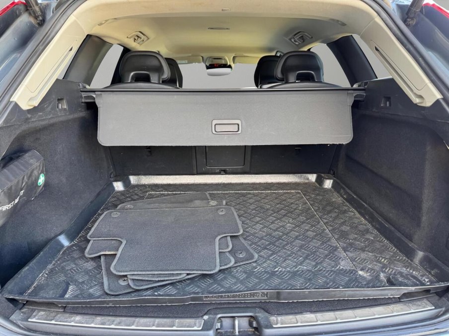 2018 Volvo XC60 — image 38