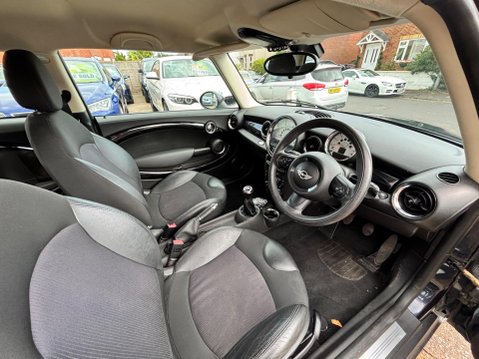 Mini Clubman 1.6 Cooper D Euro 5 (s/s) 5dr 10