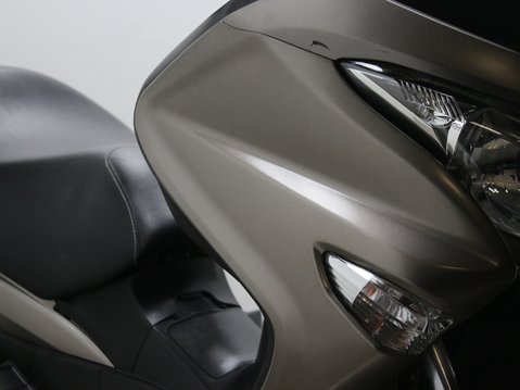 Suzuki Burgman 200 UH 200 AL7 18