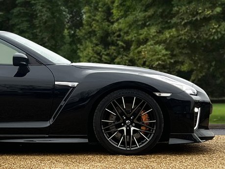 Nissan GT-R RECARO 13