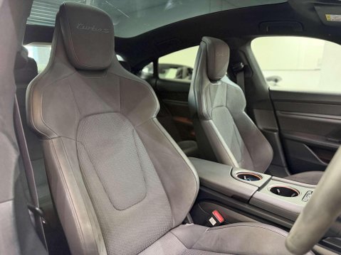 Porsche Taycan Performance Plus 93.4kWh Turbo S Saloon 4dr Electric Auto 4WD (761 ps) 6