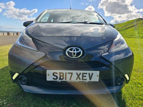 Toyota Aygo 1.0 VVT-i x-play Euro 6 5dr 3